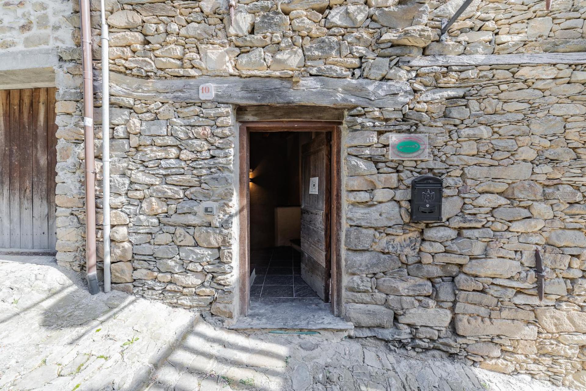 Hotel Rifugio Ca' Da Cardella Mendatica Exterior foto