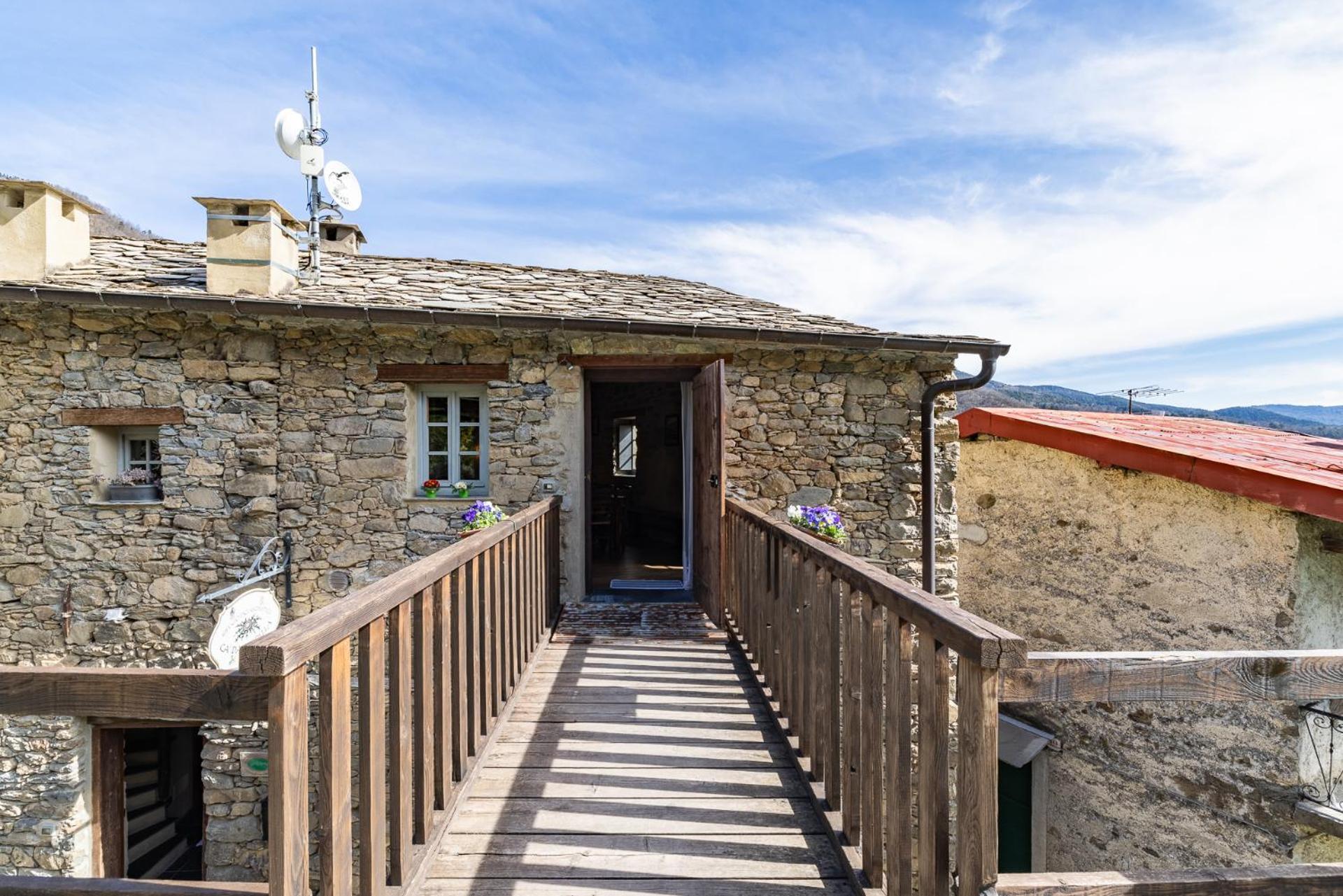 Hotel Rifugio Ca' Da Cardella Mendatica Exterior foto